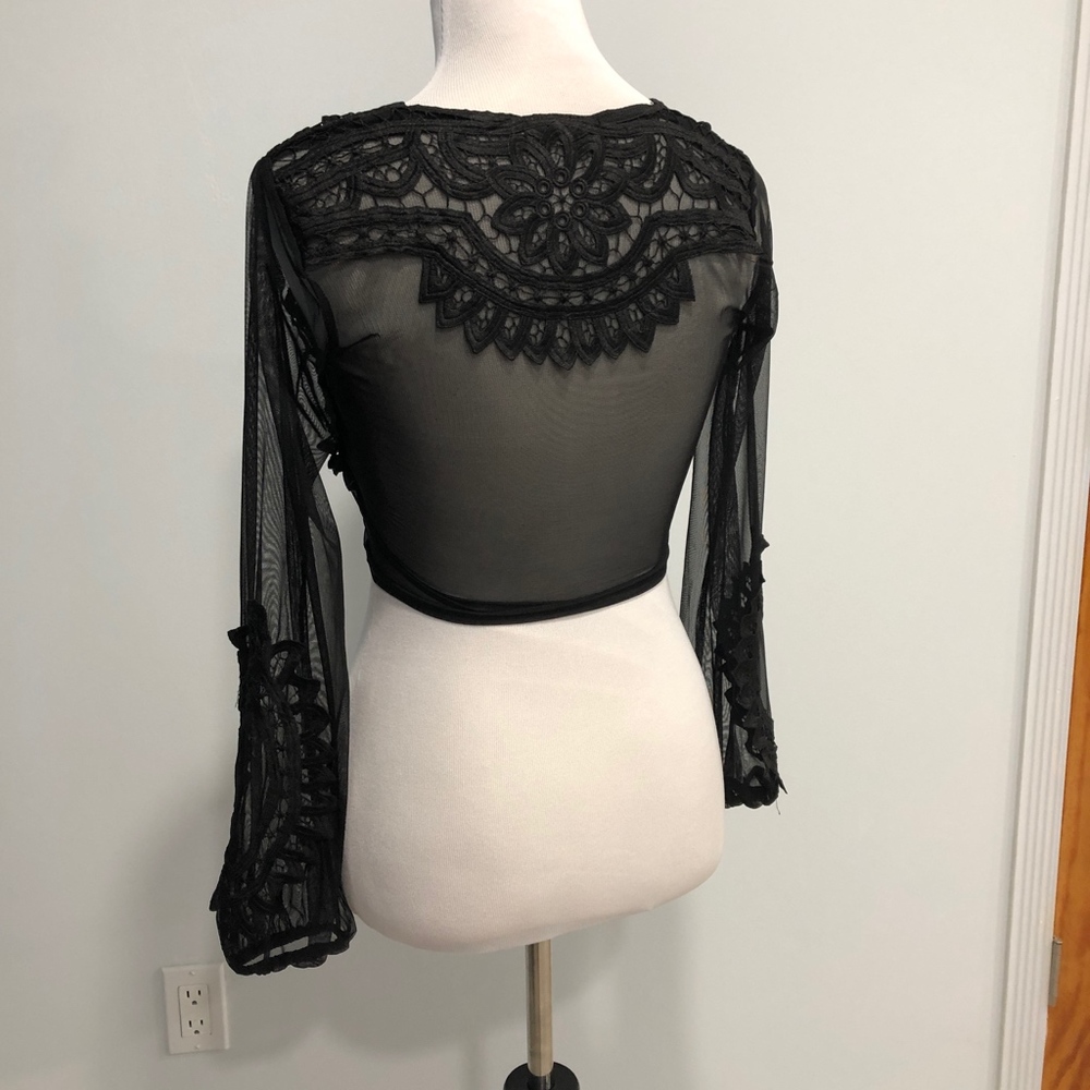 Black Lace Up Crop Top NEVER WORN - Picture 3 of 8